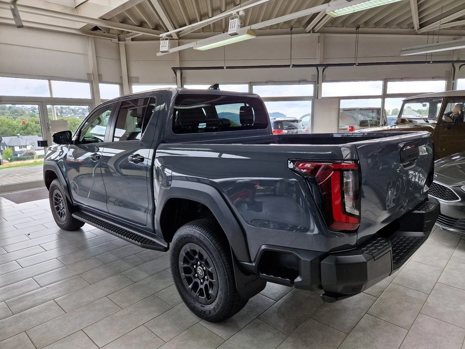 Toyota Hilux 2.8 D-4D / MILD HYBRID / DOUBLE CAB / ACTIVE / 4X4 | Mobile.bg � ����������� 5