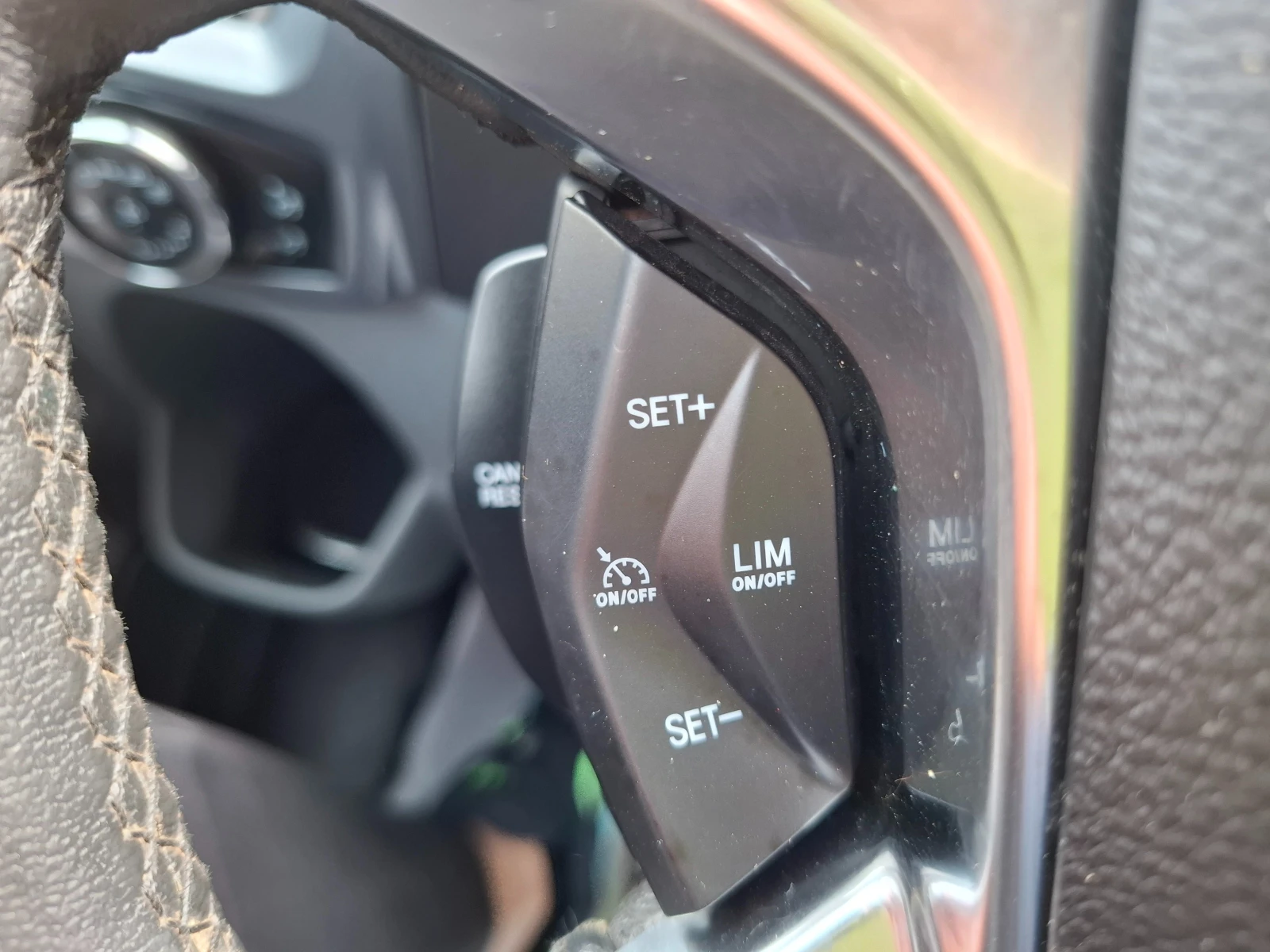 Ford Transit Custom 2.2Navi Камера Подгрев Кожа, снимка 12 - Бусове и автобуси - 54356152