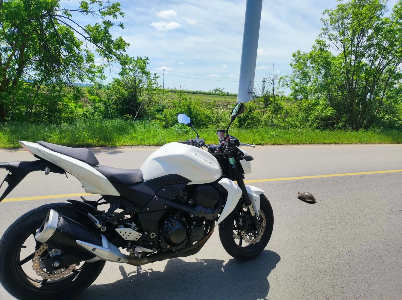 Kawasaki Z 750, снимка 8 - Мотоциклети и мототехника - 55003386