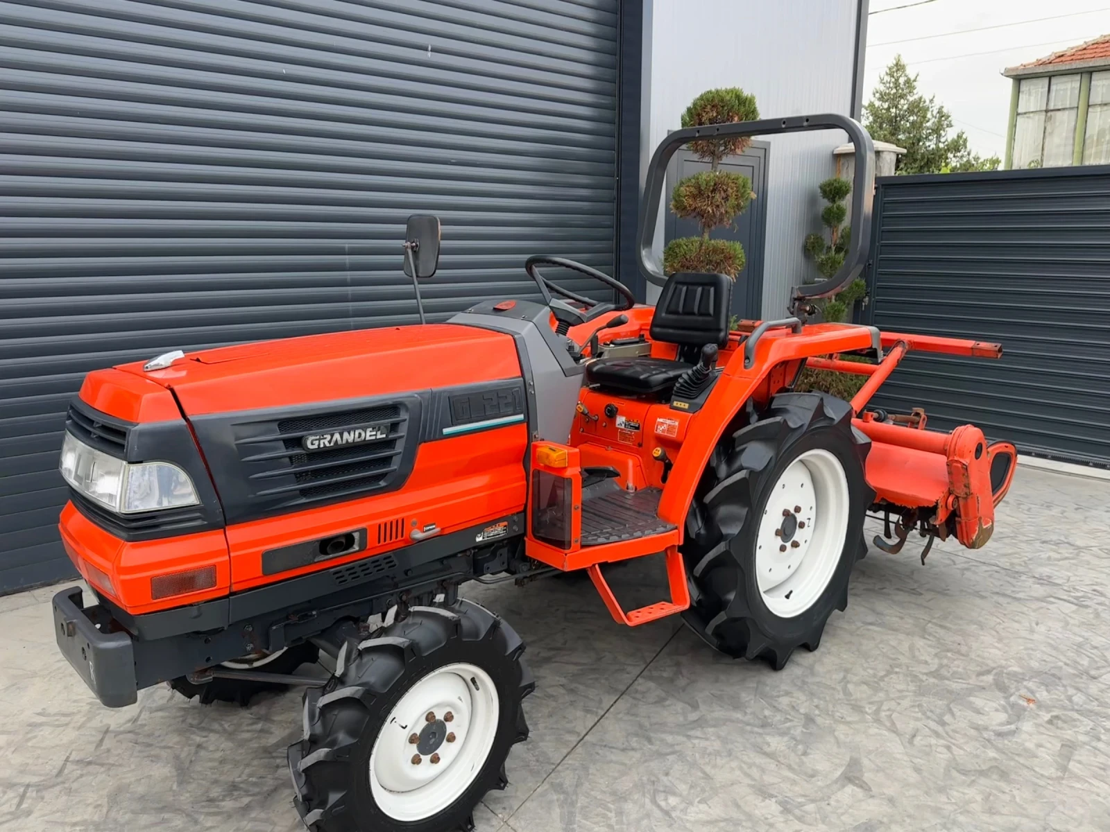 Трактор Kubota GL221 - изображение 2