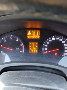Toyota Avensis 2.0d4d 124hp.Нави.Панорама, снимка 8