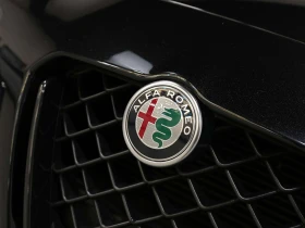Alfa Romeo Giulia * QUADRIFOGLIO | HARMAN KARDON | CARBON FIBER * CA, снимка 10