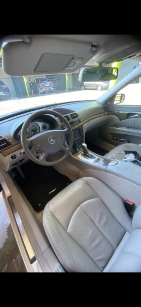 Mercedes-Benz E 500, снимка 6