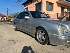 Mercedes-Benz E 320, снимка 3