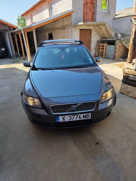     Volvo V50 2000