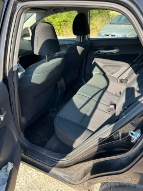 Toyota Auris 1, 6 automatic - 6200 € / 12126.15 лв. - 42106839 5