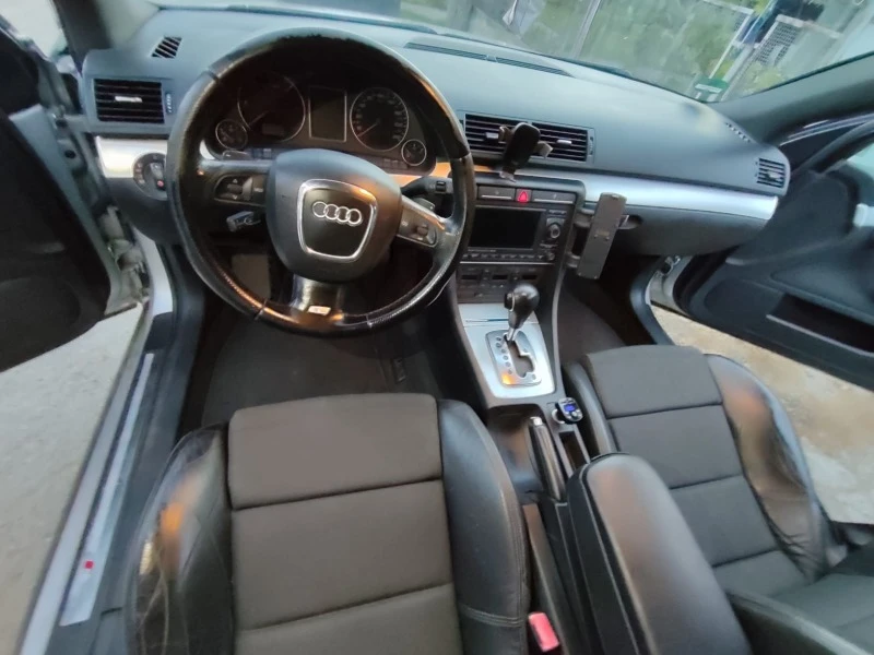 Audi A4, снимка 8 - Автомобили и джипове - 47442537