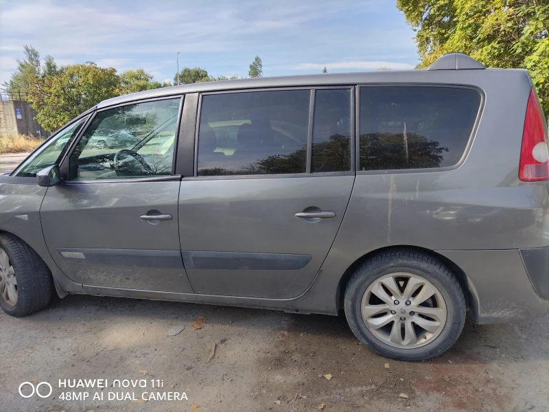 Renault Grand espace Бензин, снимка 3 - Автомобили и джипове - 47311799