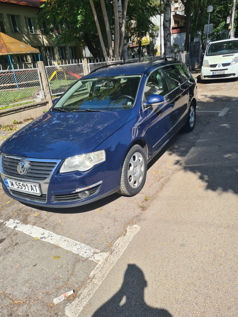 VW Passat, снимка 1 - Автомобили и джипове - 47312512