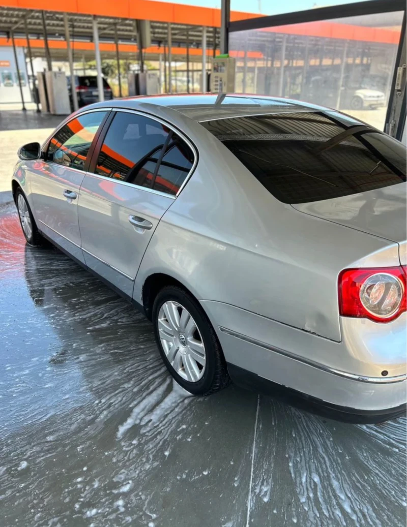 VW Passat, снимка 5 - Автомобили и джипове - 48287651