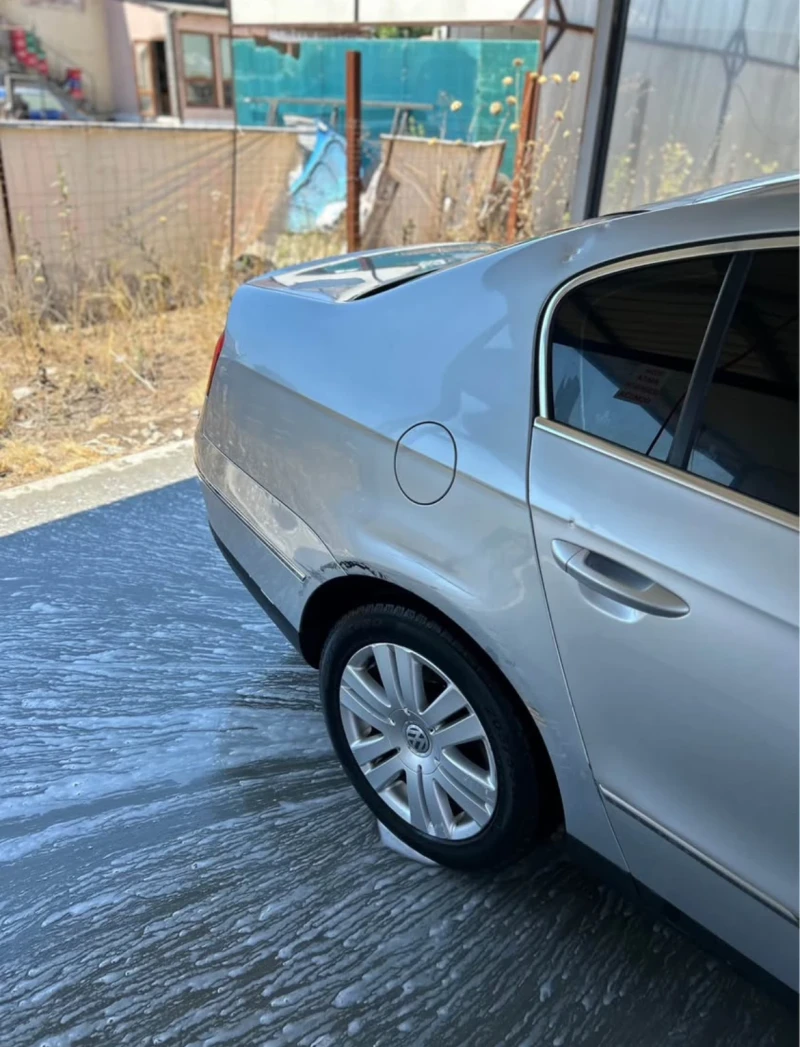 VW Passat, снимка 6 - Автомобили и джипове - 48287651