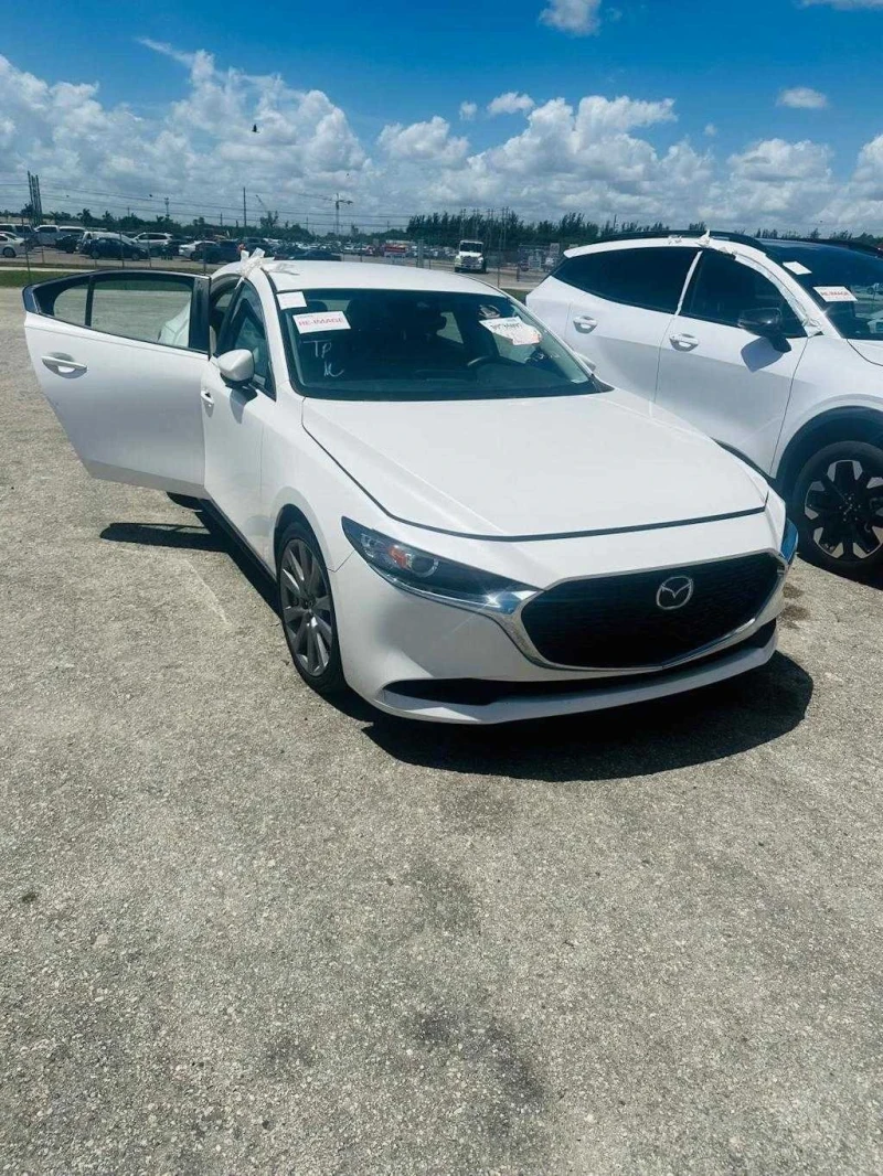 Mazda 3, снимка 1 - Автомобили и джипове - 48424343