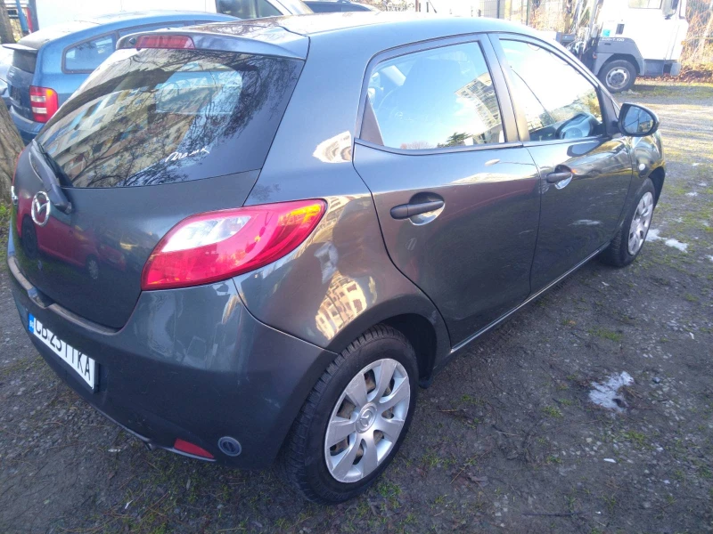 Mazda 2 1.4 АГУ, снимка 5 - Автомобили и джипове - 48622523