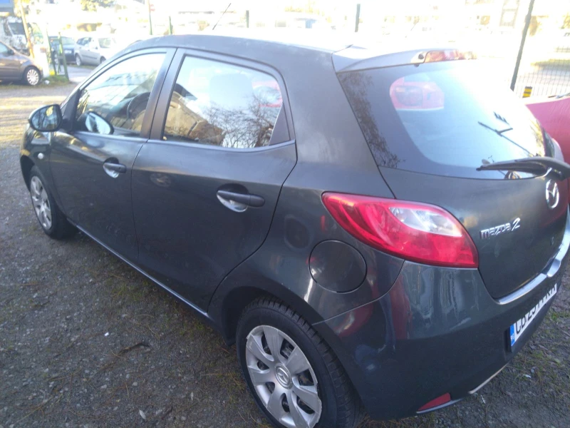 Mazda 2 1.4 АГУ, снимка 7 - Автомобили и джипове - 48622523