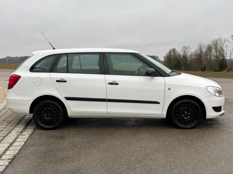 Skoda Fabia 1.6 TDI 90Ks, снимка 4 - Автомобили и джипове - 49180708