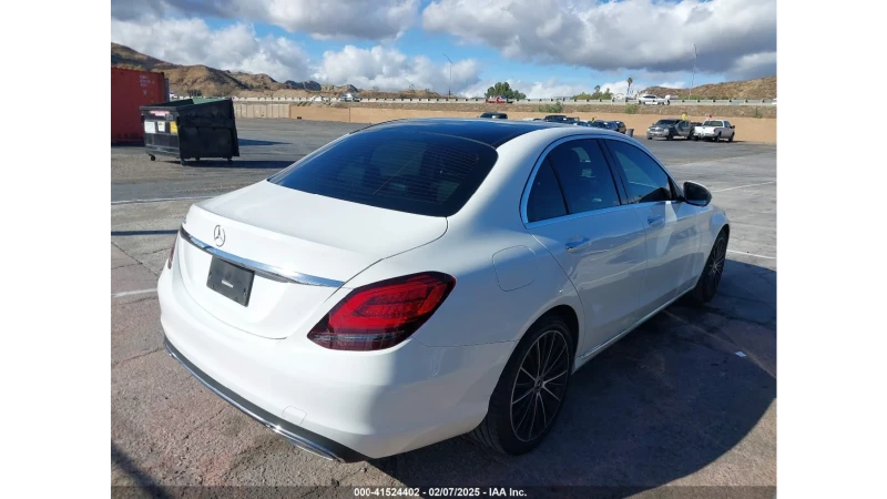 Mercedes-Benz C 300, снимка 4 - Автомобили и джипове - 49272005