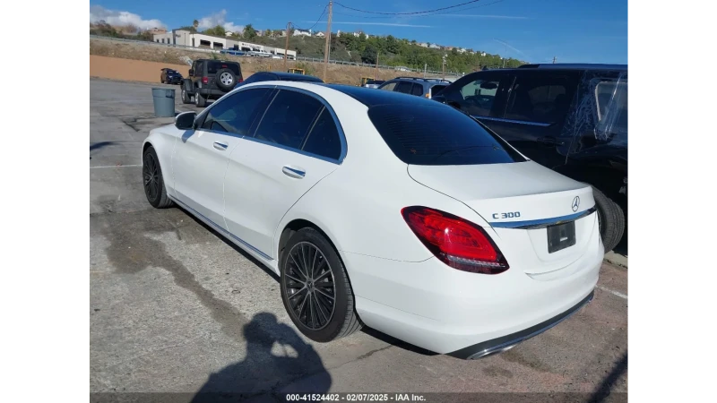 Mercedes-Benz C 300, снимка 3 - Автомобили и джипове - 49272005