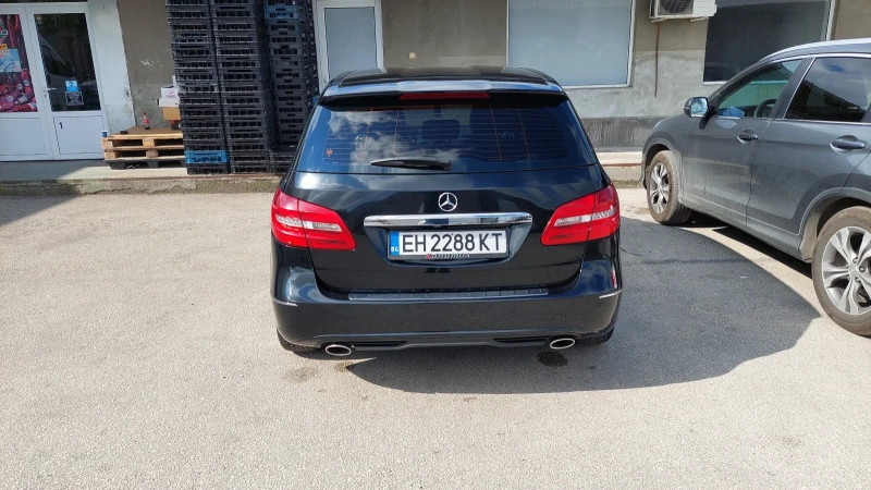 Mercedes-Benz B 180, снимка 2 - Автомобили и джипове - 51490826