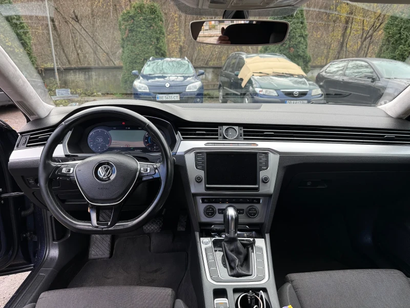 VW Passat DSG F1 DIGITAL MASSAGE, снимка 8 - Автомобили и джипове - 52612326