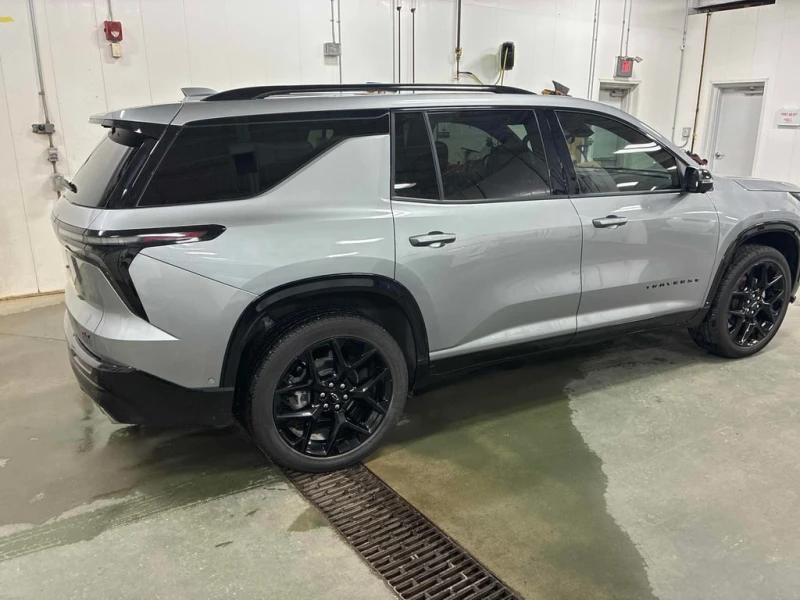 Chevrolet Traverse 2025 RS * CARFAX * БЕЗ ПЪРВОНАЧАЛНА ВНОСКА, снимка 4 - Автомобили и джипове - 52727983