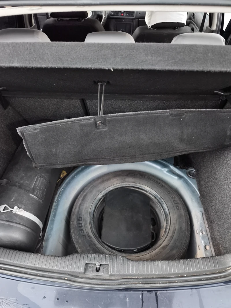 VW Golf Втори чифт гуми 2 ключа , снимка 3 - Автомобили и джипове - 52772060