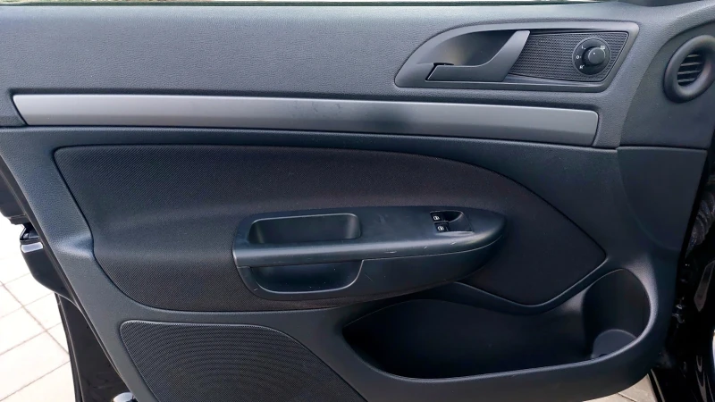 Skoda Octavia 1.6i SWISS  ЕВРО 5, снимка 7 - Автомобили и джипове - 52863669