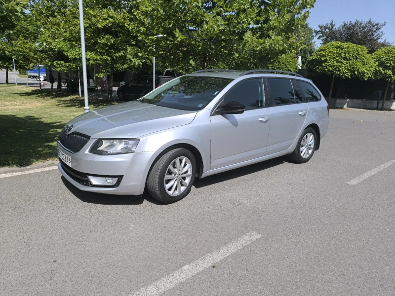 Skoda Octavia ПЕРФЕКТНА, снимка 2 - Автомобили и джипове - 52938681