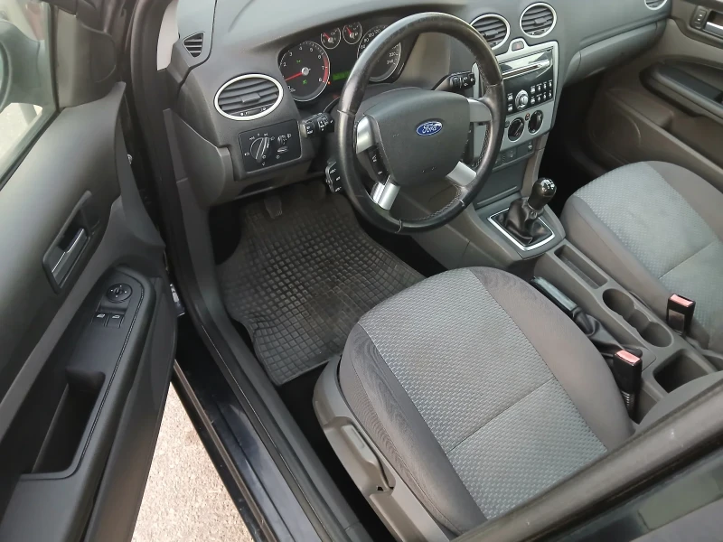 Ford Focus 1.6i-EDITION , снимка 10 - Автомобили и джипове - 53079331