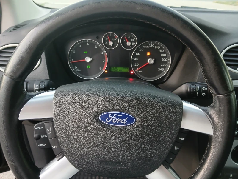 Ford Focus 1.6i-EDITION , снимка 14 - Автомобили и джипове - 53079331