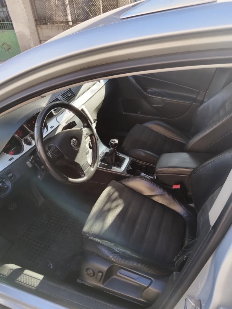VW Passat Passat, снимка 5 - Автомобили и джипове - 53286533