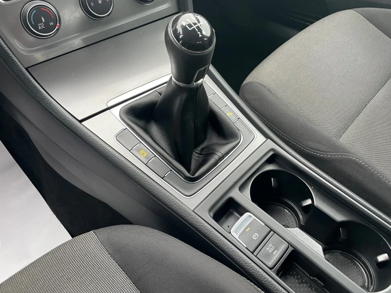 VW Golf 1.6TDI BLUEMOTION HIGHLINE EURO5B, снимка 13 - Автомобили и джипове - 53305322