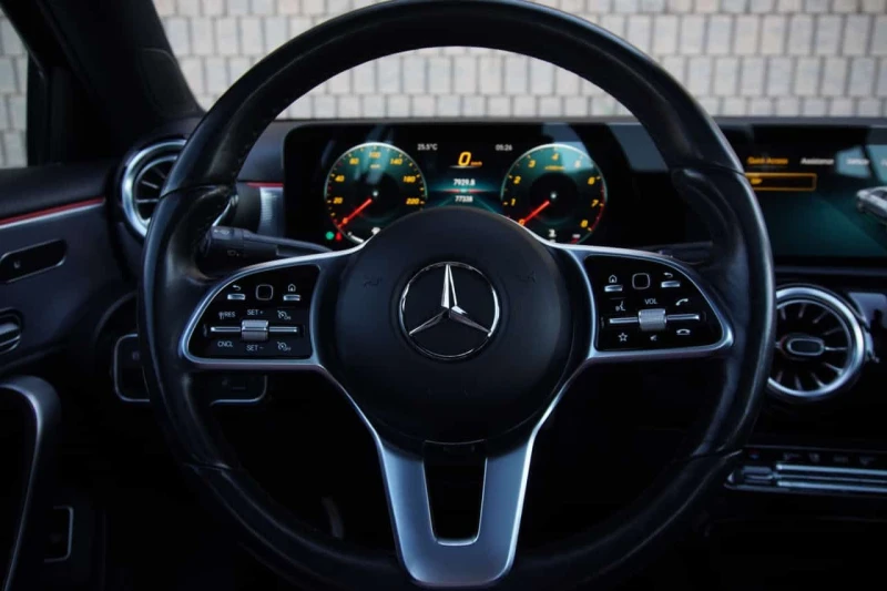 Mercedes-Benz A 220 * CARFAX * ДИСТРОНИК* ПАНОРАМА* , снимка 9 - Автомобили и джипове - 53558578