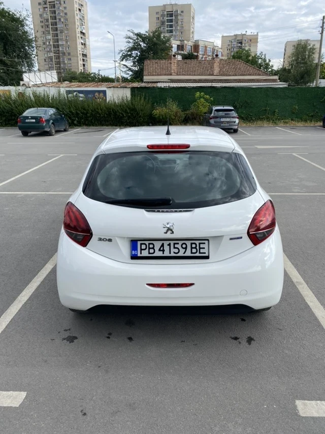 Peugeot 208 1.6 BLUE HDI - изображение 6