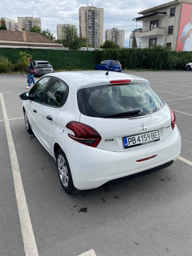 Peugeot 208 1.6 BLUE HDI - изображение 5