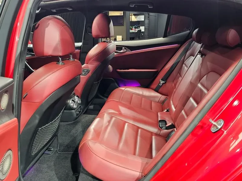 Kia Stinger 2.0 Turbo 2Wd Platinum, снимка 12 - Автомобили и джипове - 56296117