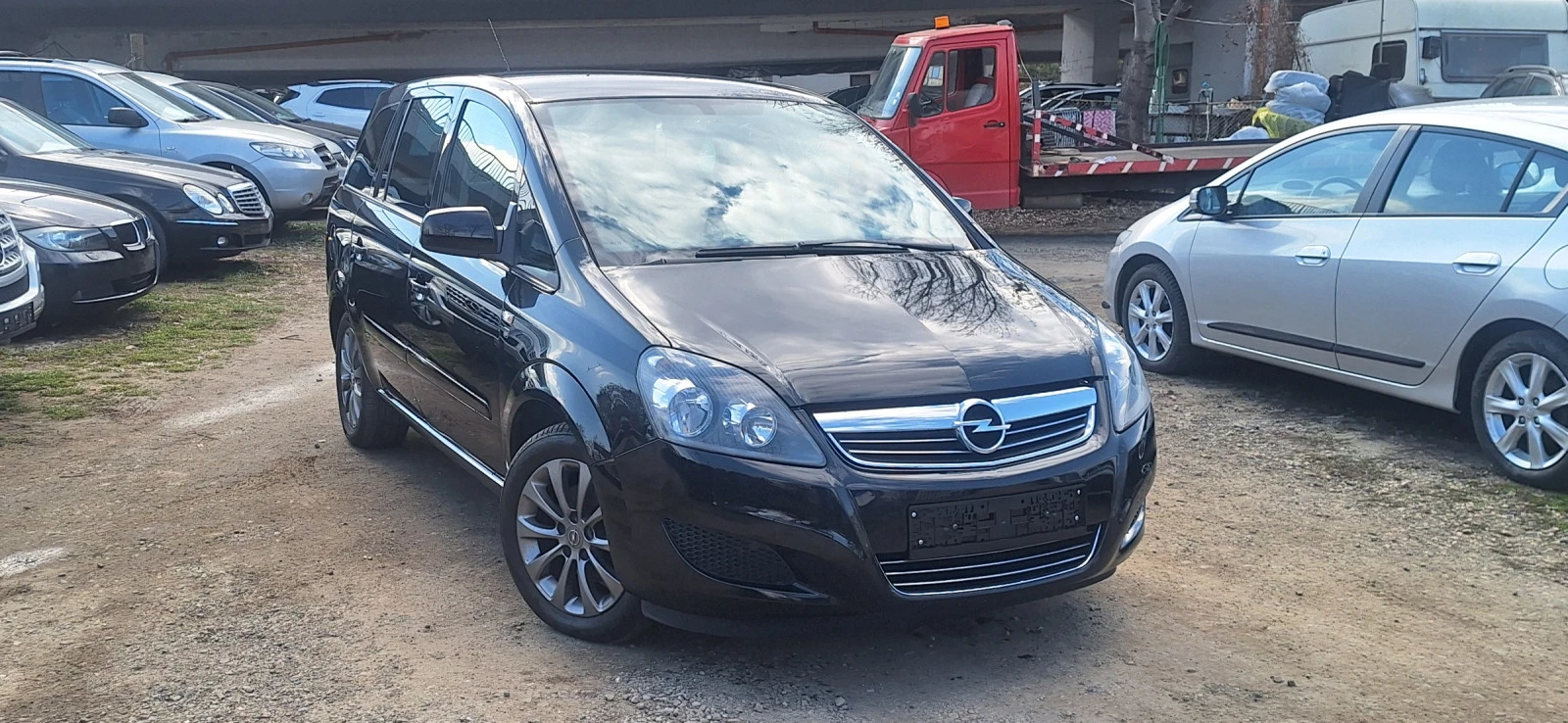 Opel Zafira 1.8 facelift 7 места!!, снимка 1