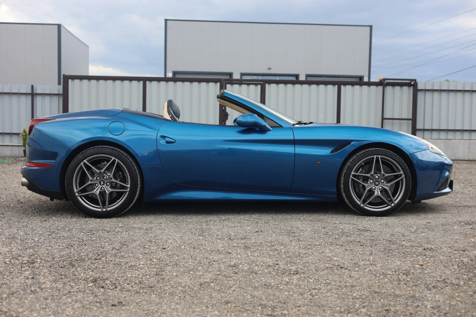 Ferrari California T 2017 560PS EVO BLU&CREMA #MAGNERIDE#SportEXHAUST - изображение 3