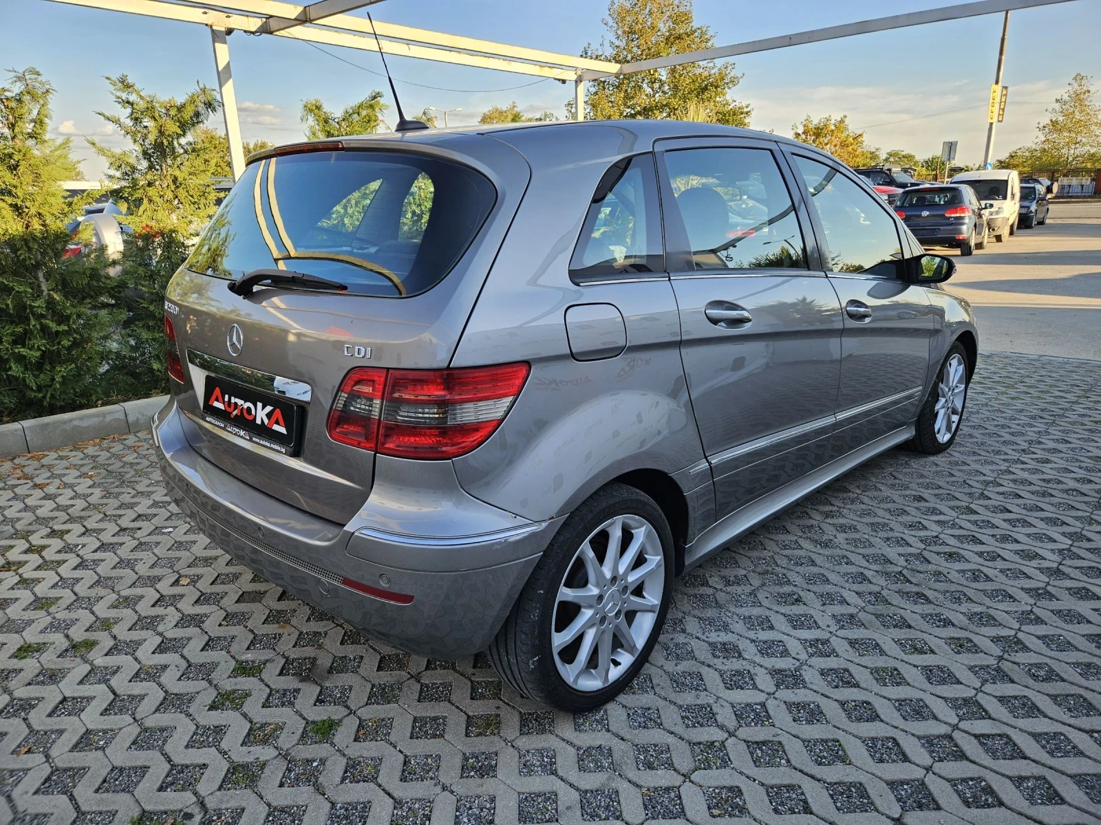 Mercedes-Benz B 200 2.0CDI-140kc= АВТОМАТИК= SPORT - изображение 3