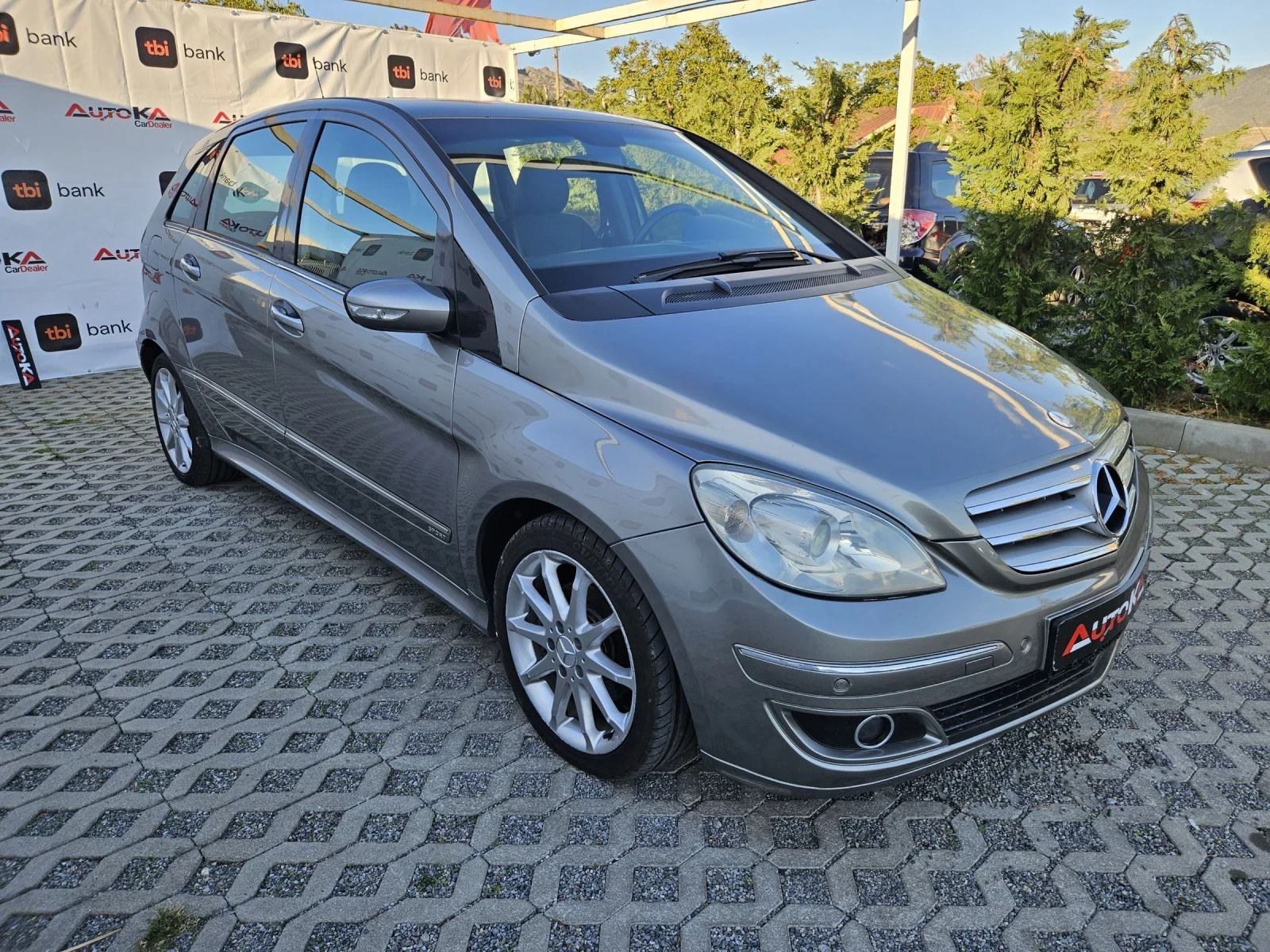 Mercedes-Benz B 200 2.0CDI-140kc= АВТОМАТИК= SPORT - изображение 2