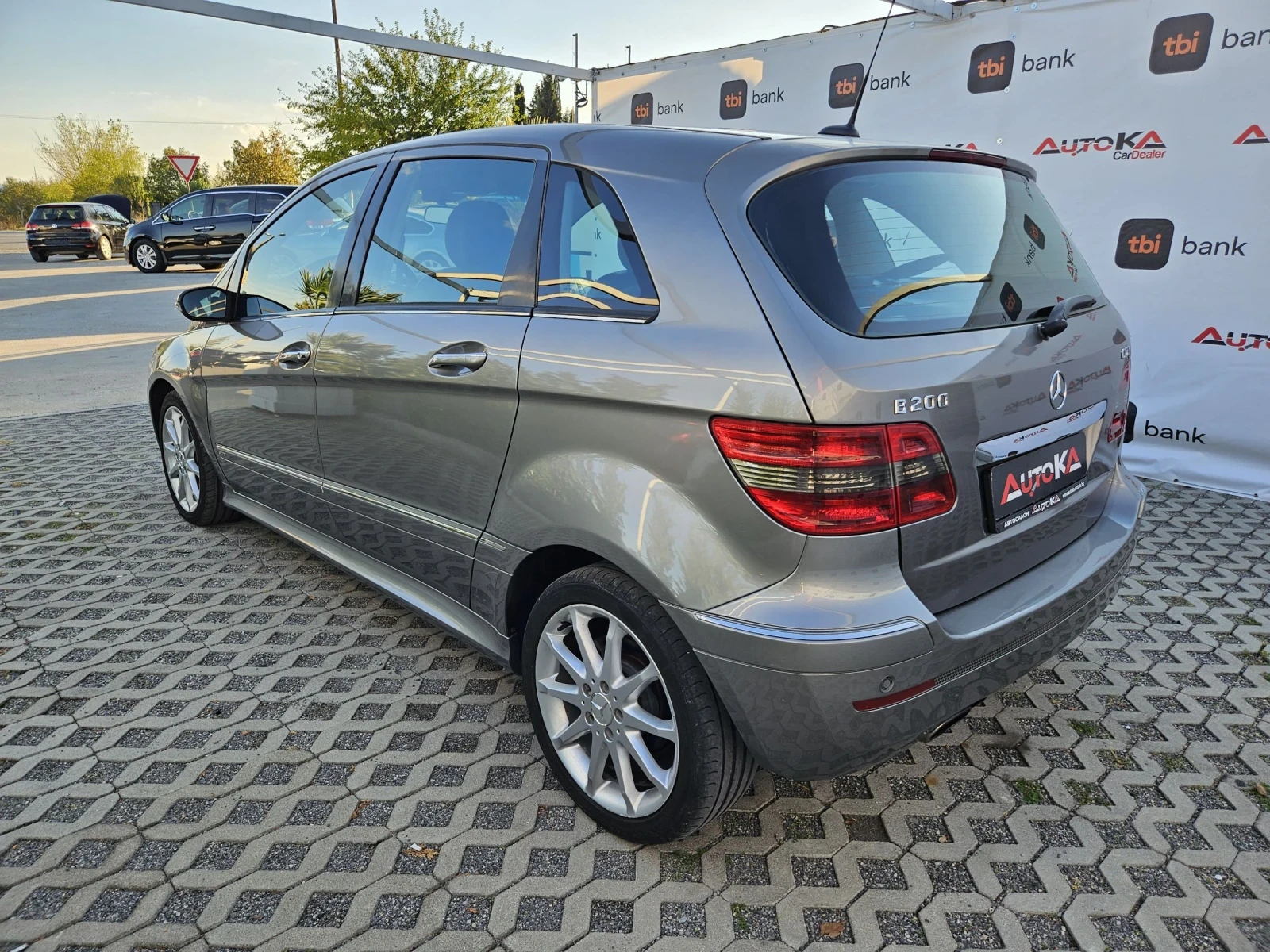 Mercedes-Benz B 200 2.0CDI-140kc= АВТОМАТИК= SPORT - изображение 5