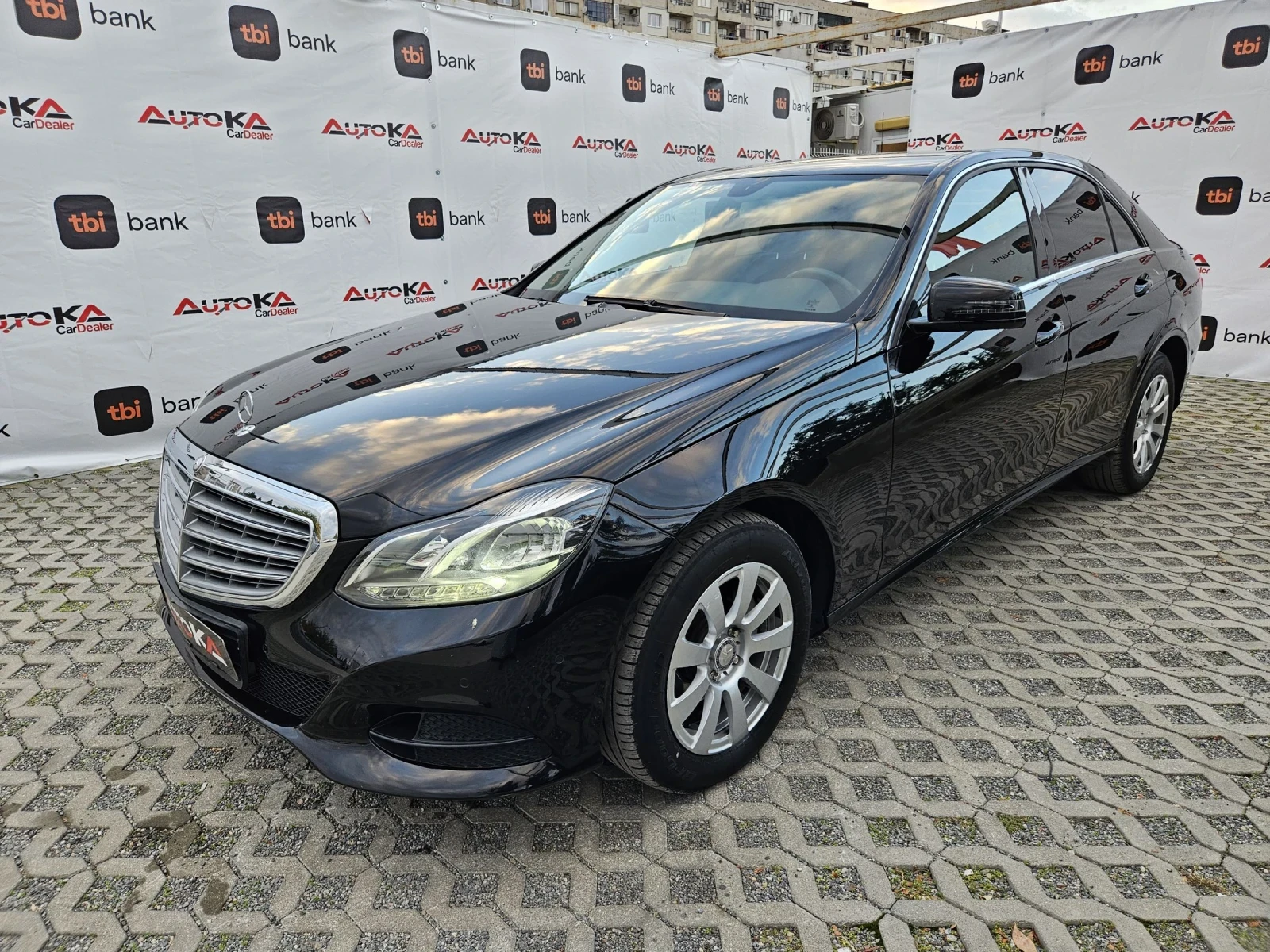 Mercedes-Benz E 200 2.2CDI-136кс= АВТОМАТ= FACELIFT= NAVI - изображение 6