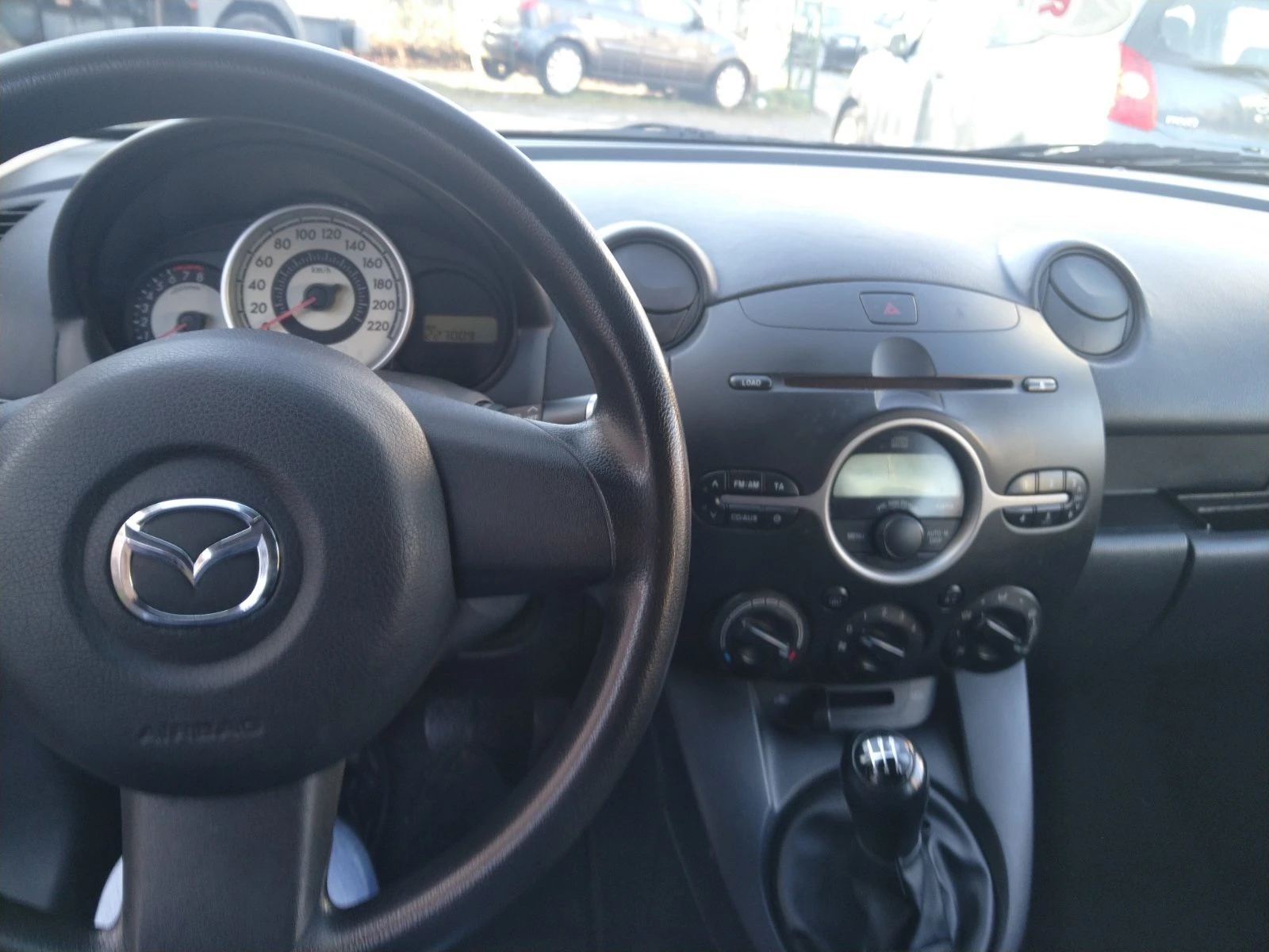 Mazda 2 1.4 АГУ | Mobile.bg — изображение 11