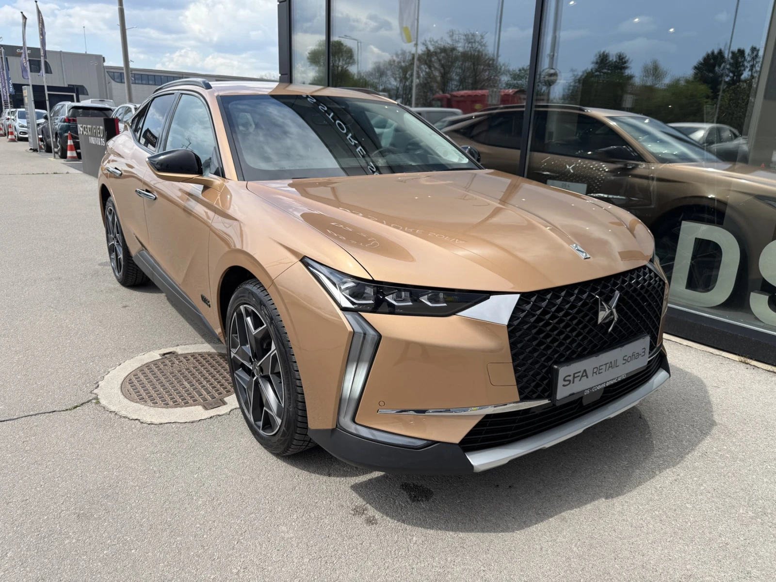 DS DS 4 CROSS RIVOLI PureTech 180 EAT8 - изображение 3
