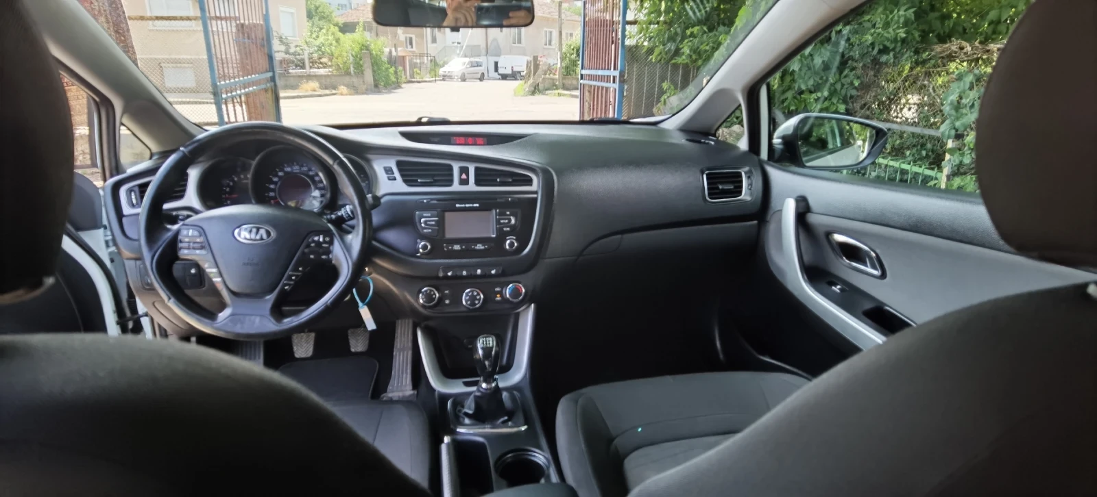 Kia Ceed 1.4CRDI90кс2015г - изображение 9