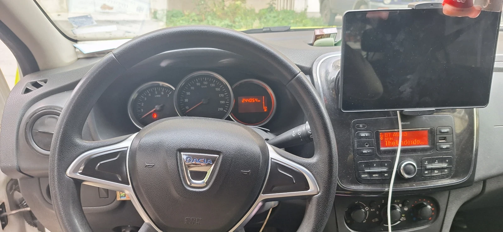Dacia Sandero  - изображение 6