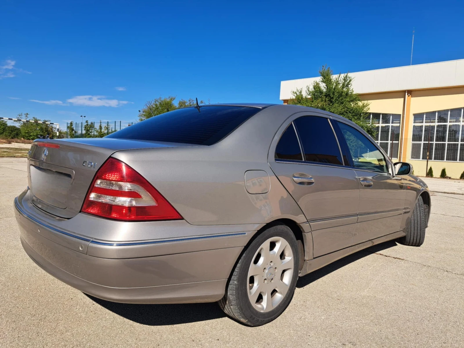 Mercedes-Benz C 220 Facelifte-Elegance - изображение 9