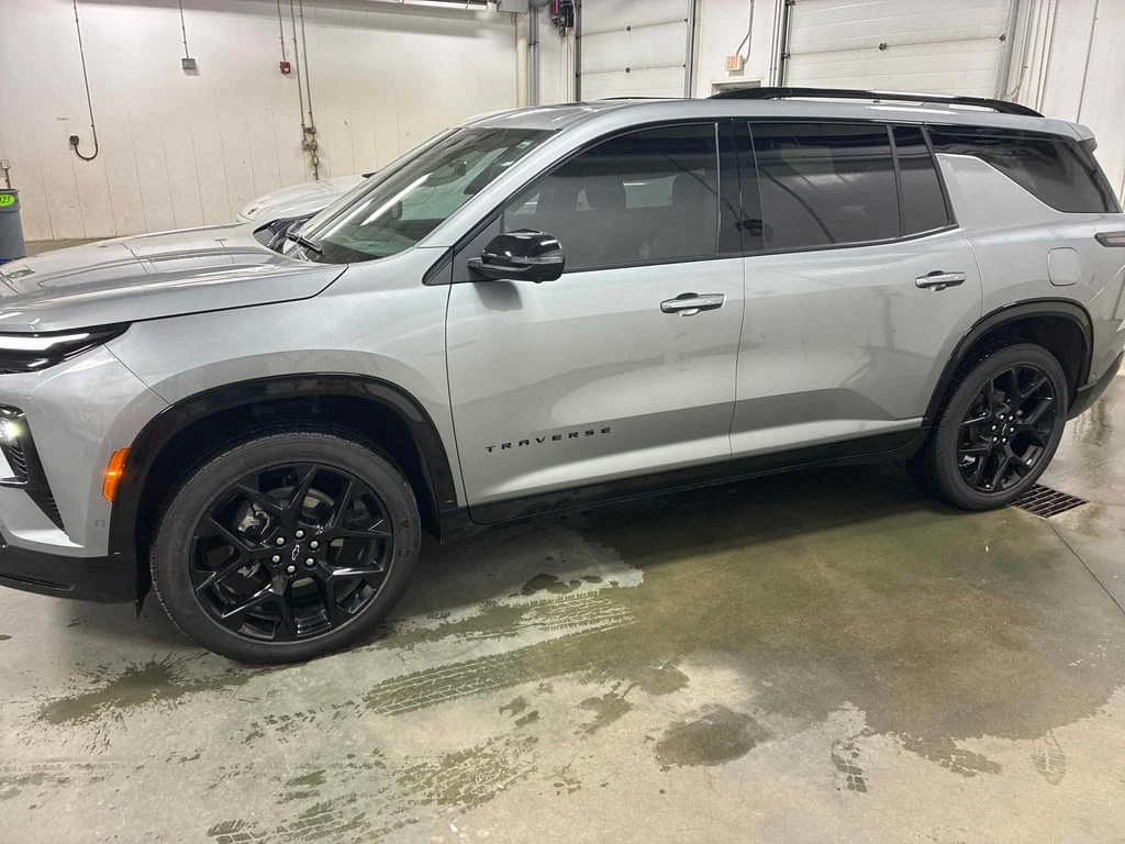 Chevrolet Traverse 2025 RS * CARFAX * БЕЗ ПЪРВОНАЧАЛНА ВНОСКА - изображение 3