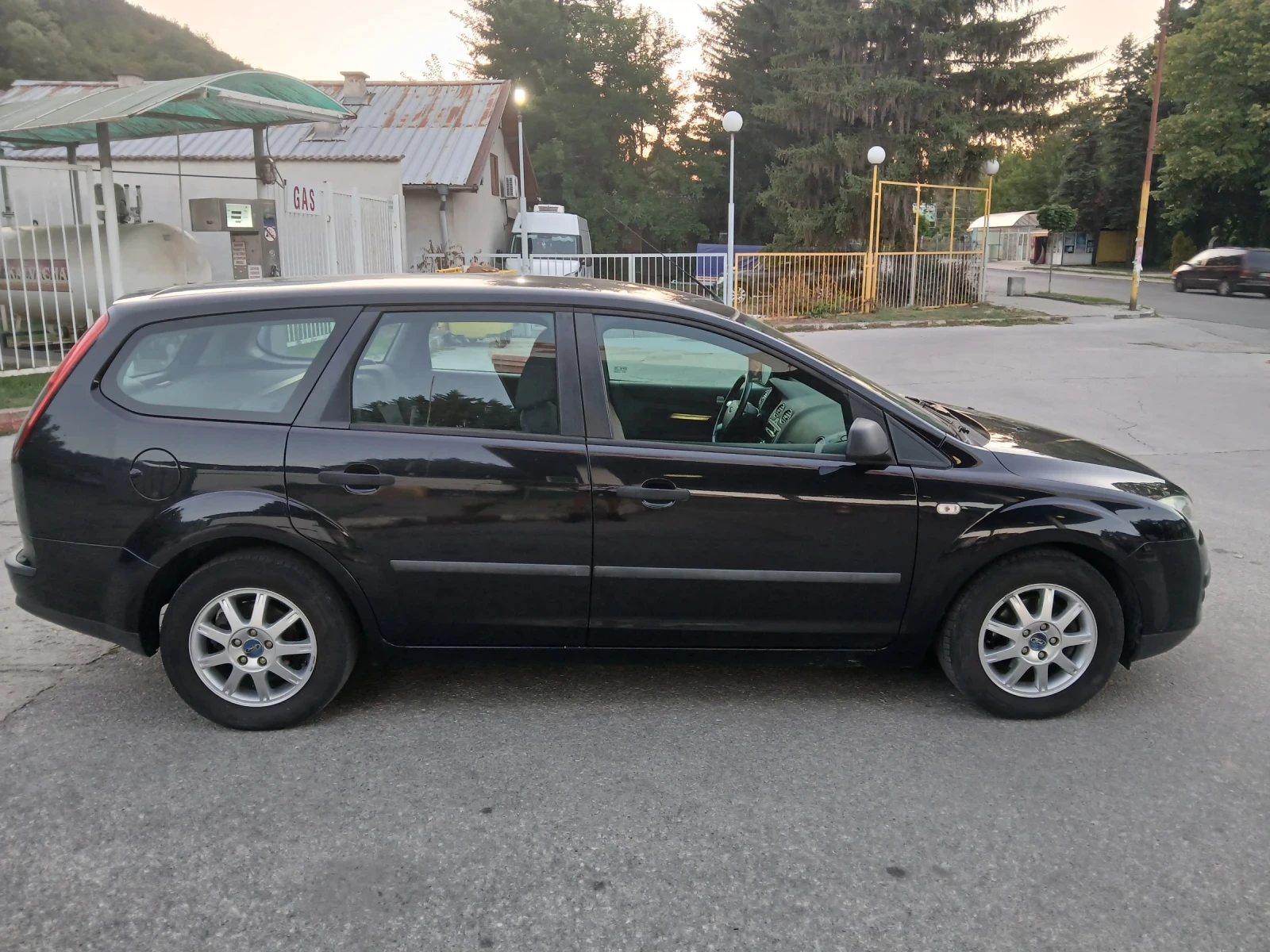 Ford Focus 1.6i-EDITION  - изображение 7