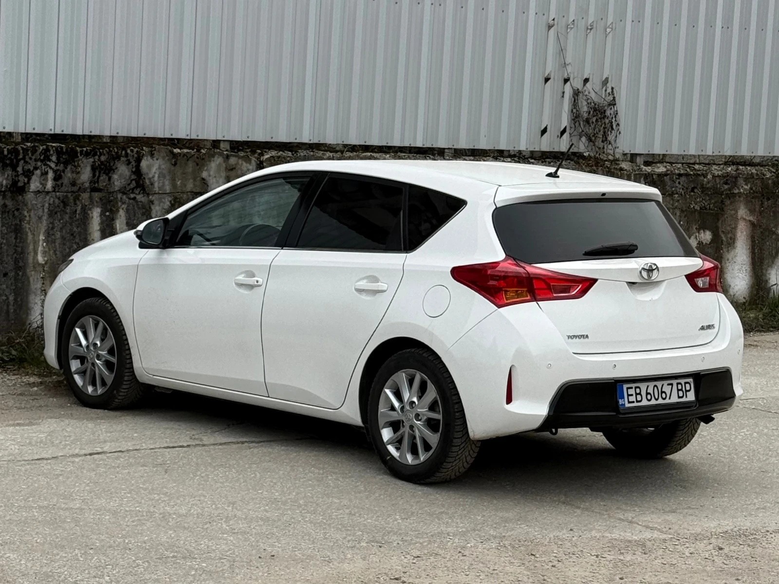 Toyota Auris 1.4 * D4D* 90HP* KEYLESS GO* ПОДГРЕВ* , снимка 6 - Автомобили и джипове - 53885374