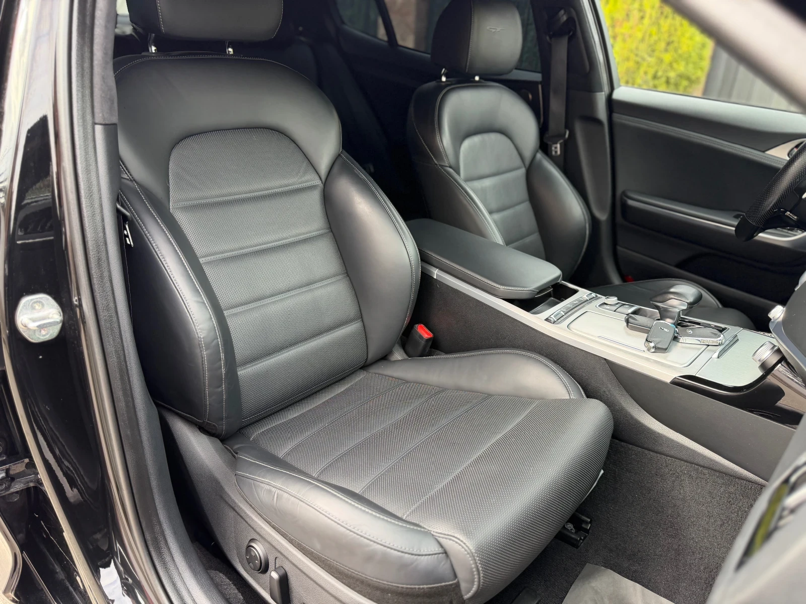 Kia Stinger 3.3 T-GDI GT AWD Внос Швейцария, снимка 10 - Автомобили и джипове - 53950020